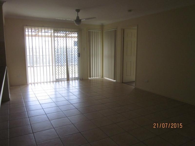 92 Watarrka Drive, Parkinson QLD 4115