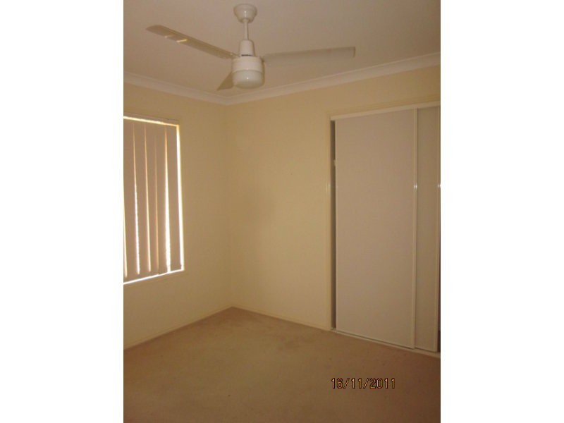 92 Watarrka Drive, Parkinson QLD 4115