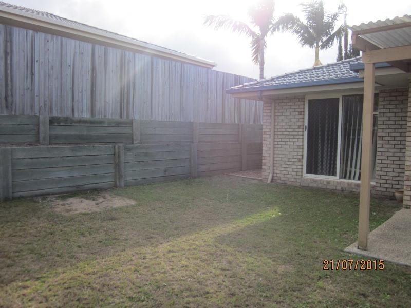 92 Watarrka Drive, Parkinson QLD 4115