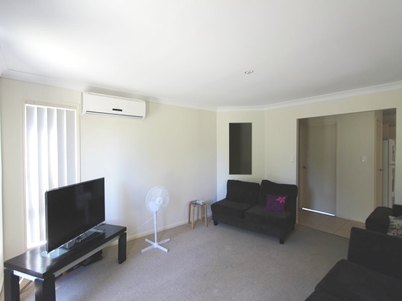 30 Naracoorte Place, Parkinson QLD 4115