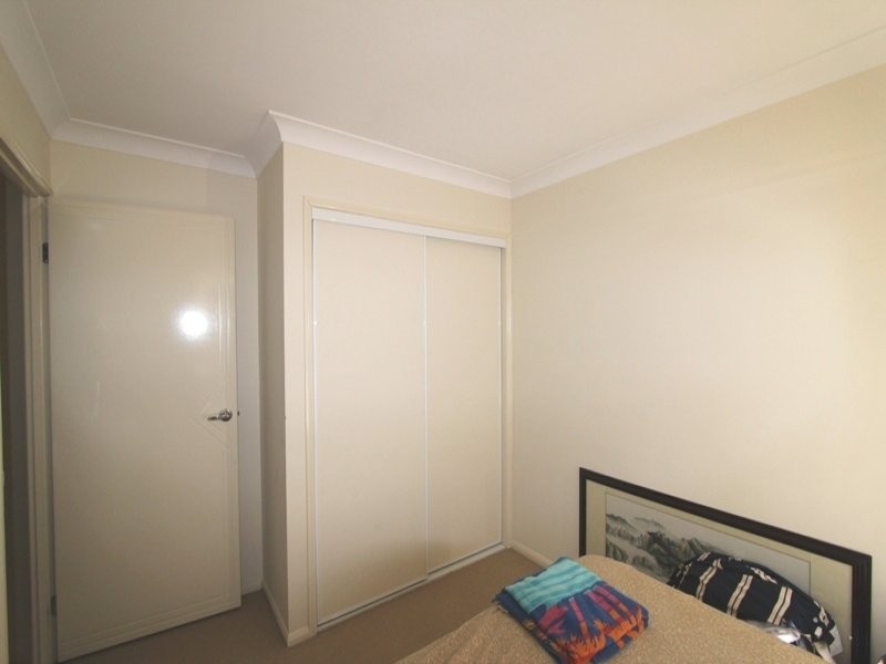 30 Naracoorte Place, Parkinson QLD 4115