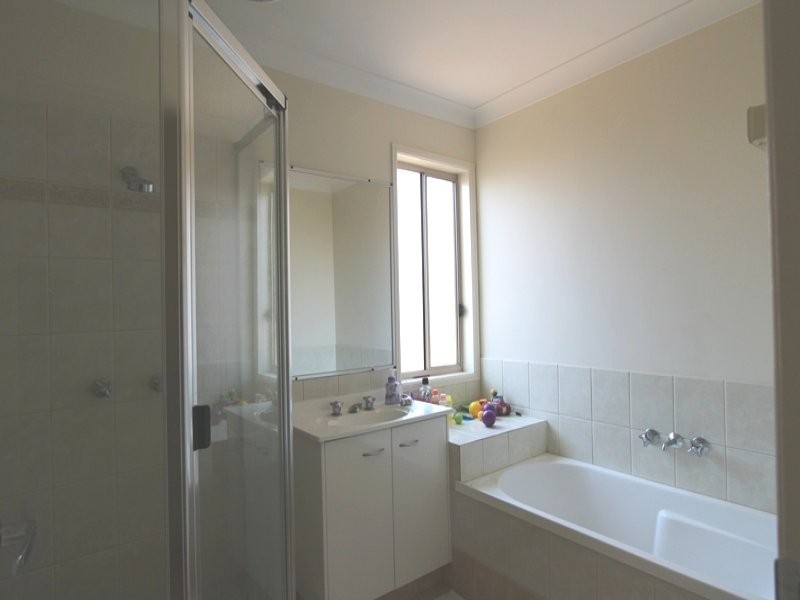 30 Naracoorte Place, Parkinson QLD 4115