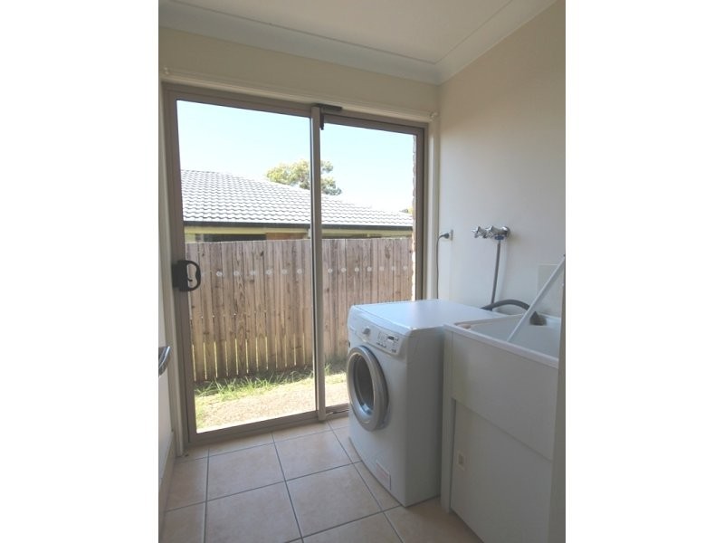 30 Naracoorte Place, Parkinson QLD 4115