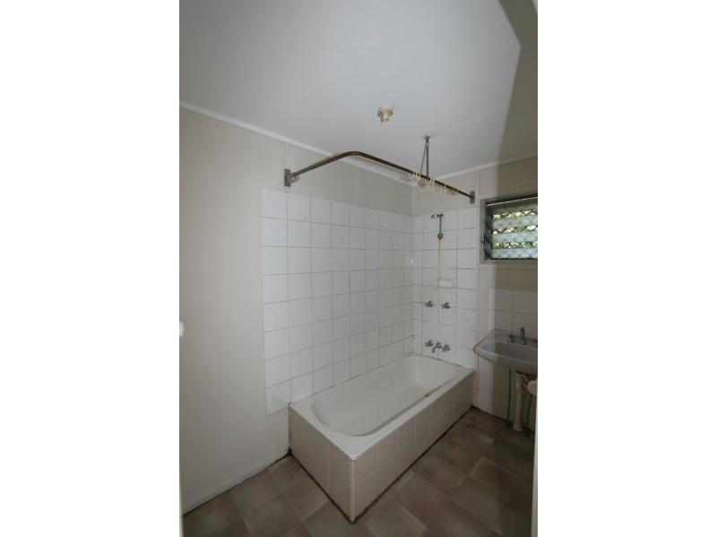 3 Errol Street, Loganlea QLD 4131