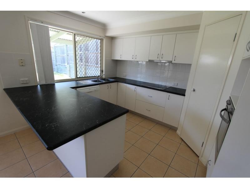 29 Carnarvon Cres, Waterford QLD 4133