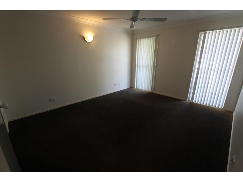29 Carnarvon Cres, Waterford QLD 4133