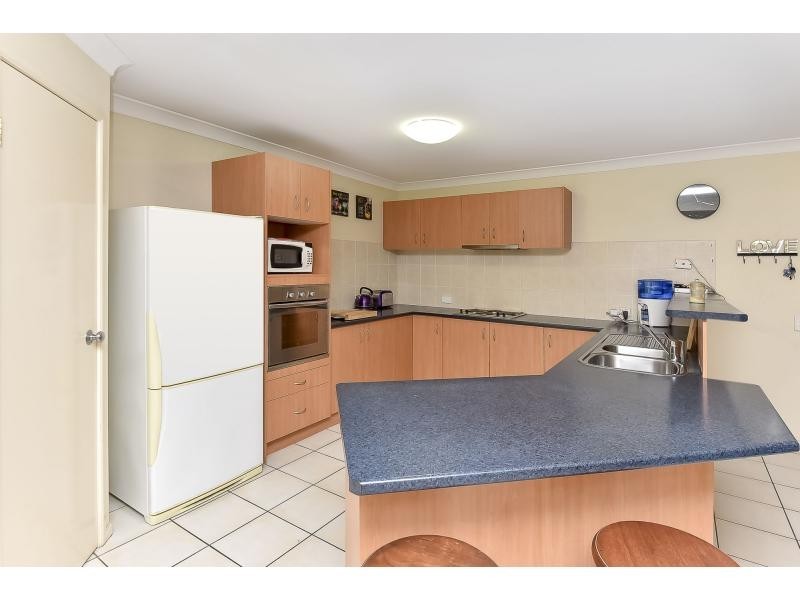 24 Naracoorte Place, Parkinson QLD 4115