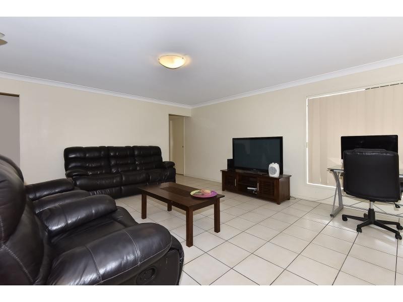 24 Naracoorte Place, Parkinson QLD 4115