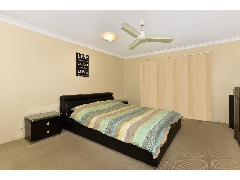 24 Naracoorte Place, Parkinson QLD 4115