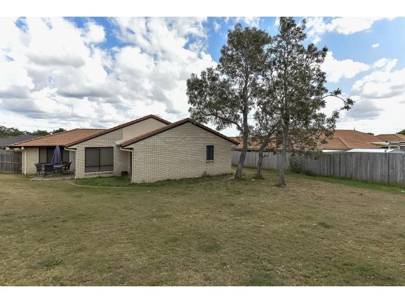 24 Naracoorte Place, Parkinson QLD 4115