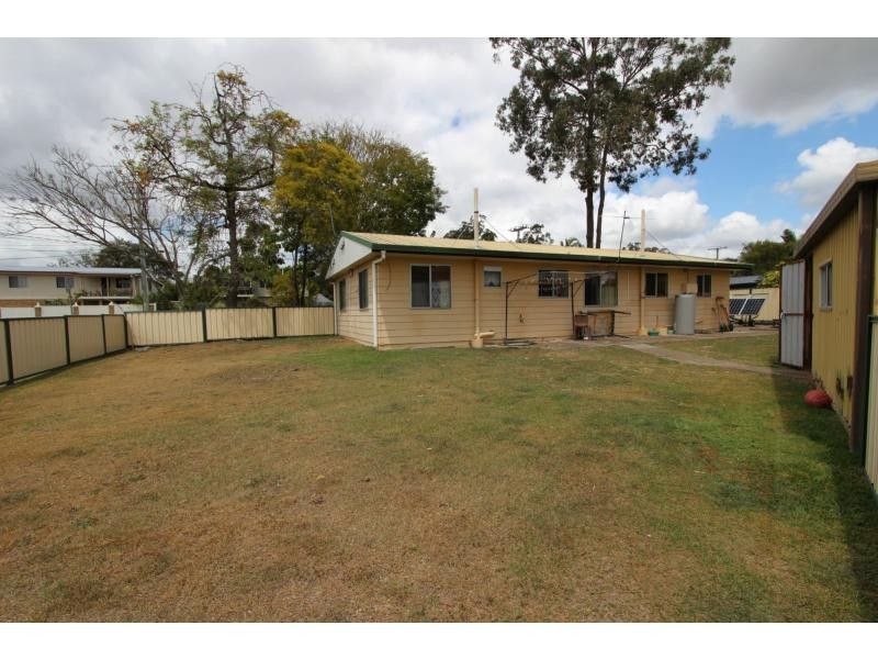 7 Lyngrove Street, Kingston QLD 4114