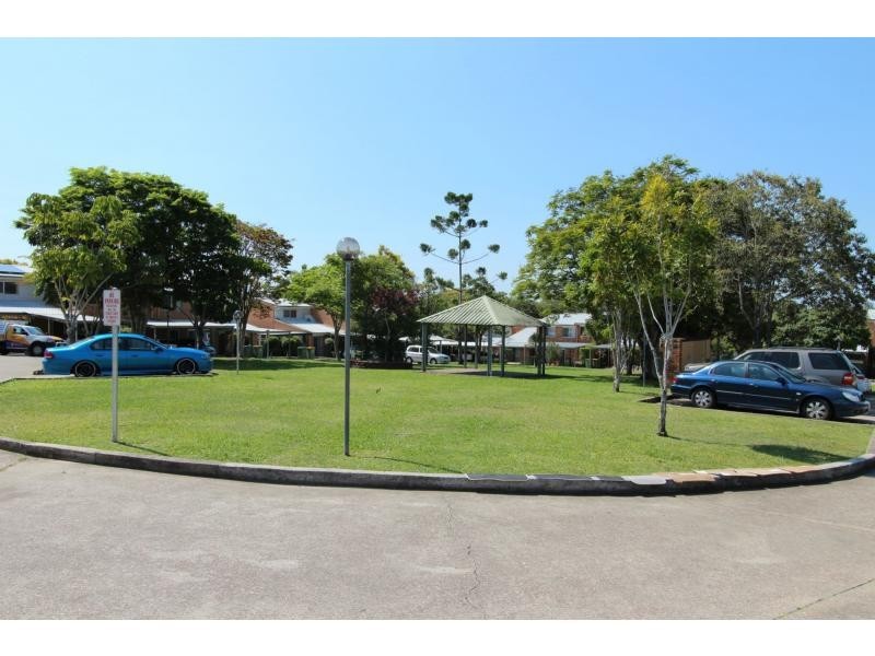 25/18 Defiance Road, Logan Central QLD 4114