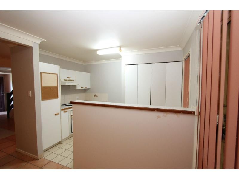 2/16 Ewing Road, Logan Central QLD 4114