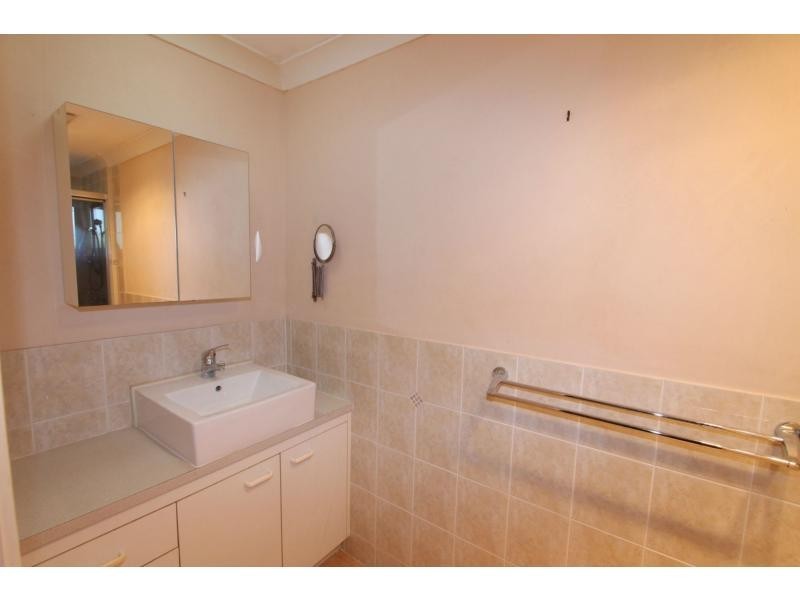 2/16 Ewing Road, Logan Central QLD 4114