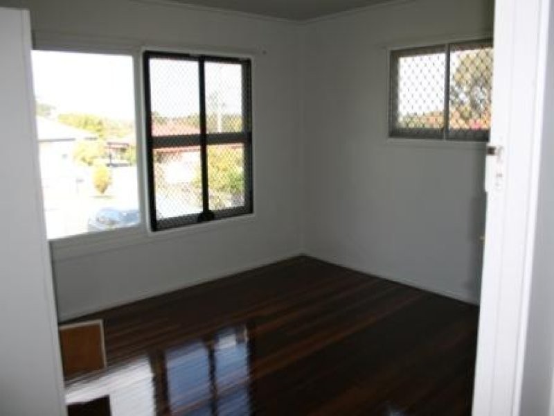 27 Madison Street, Woodridge QLD 4114