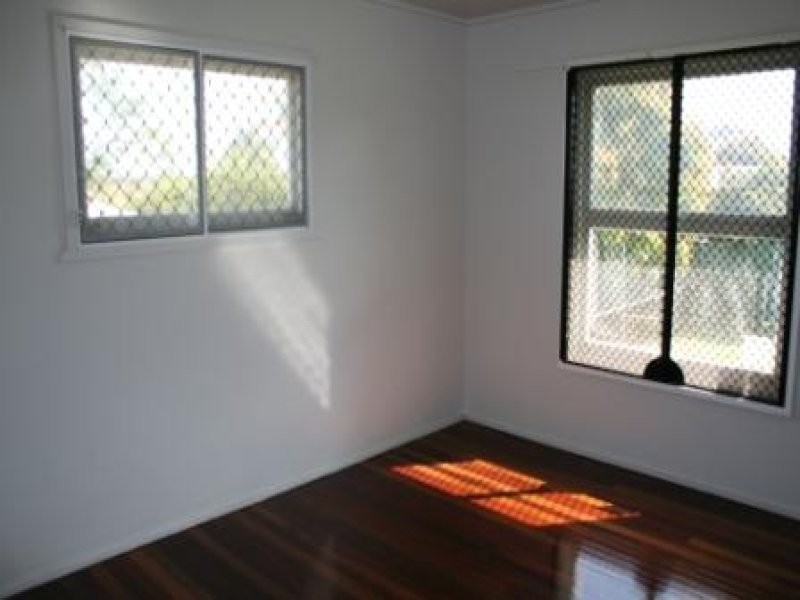 27 Madison Street, Woodridge QLD 4114