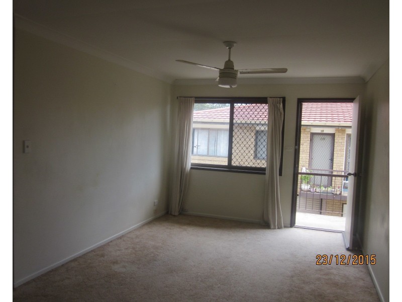 8/10 North Road, Woodridge QLD 4114