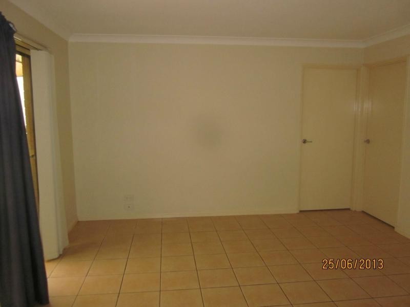 16 Apsley Crescent, Parkinson QLD 4115