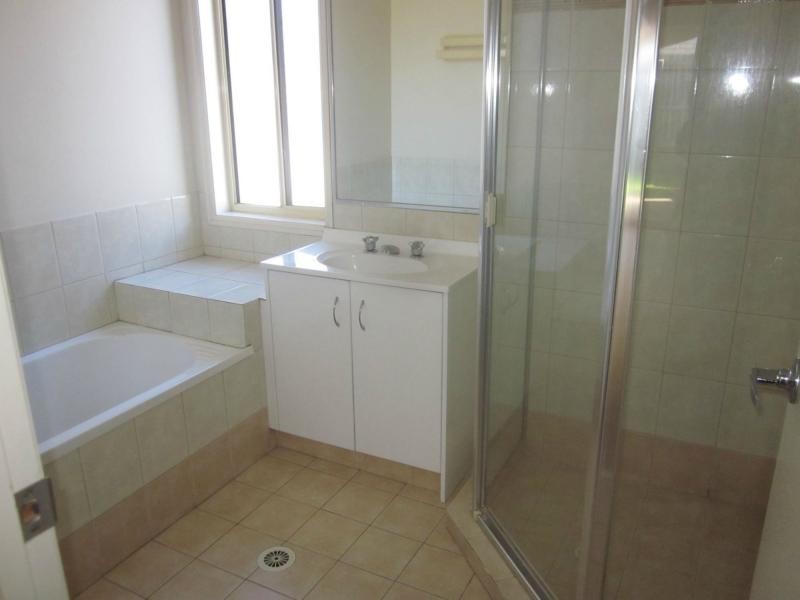 16 Apsley Crescent, Parkinson QLD 4115