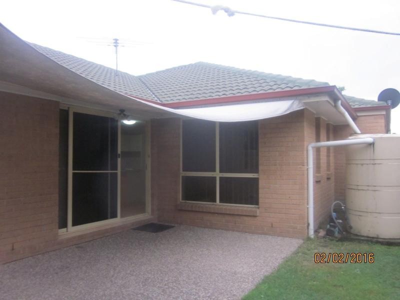 16 Apsley Crescent, Parkinson QLD 4115