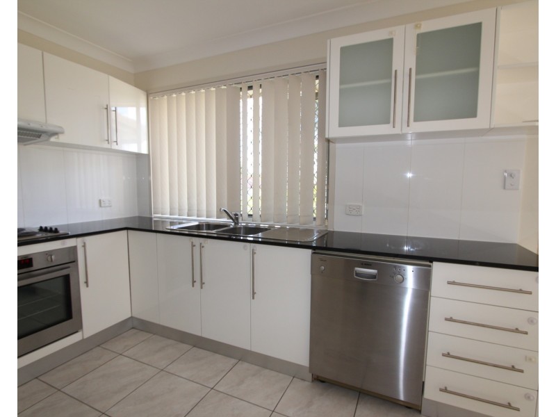 10 Fairdale Street, Woodridge QLD 4114