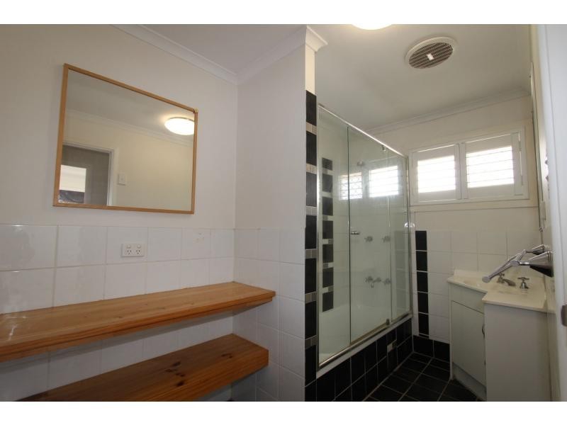 229 Kingston Road, Woodridge QLD 4114
