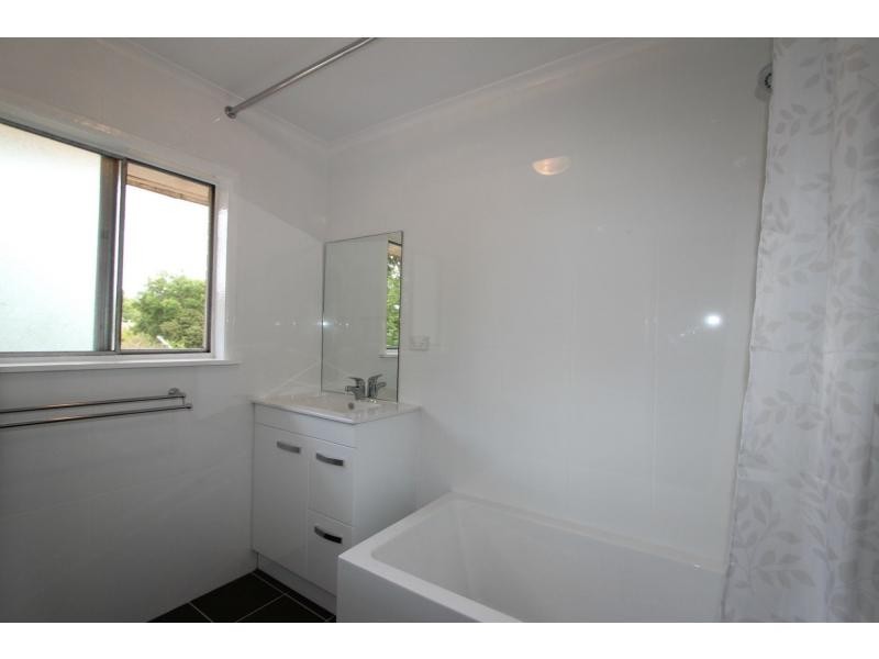 16 Windsor Street, Slacks Creek QLD 4127