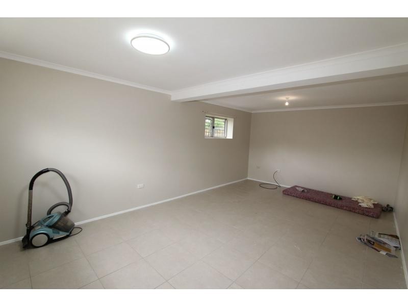 16 Windsor Street, Slacks Creek QLD 4127