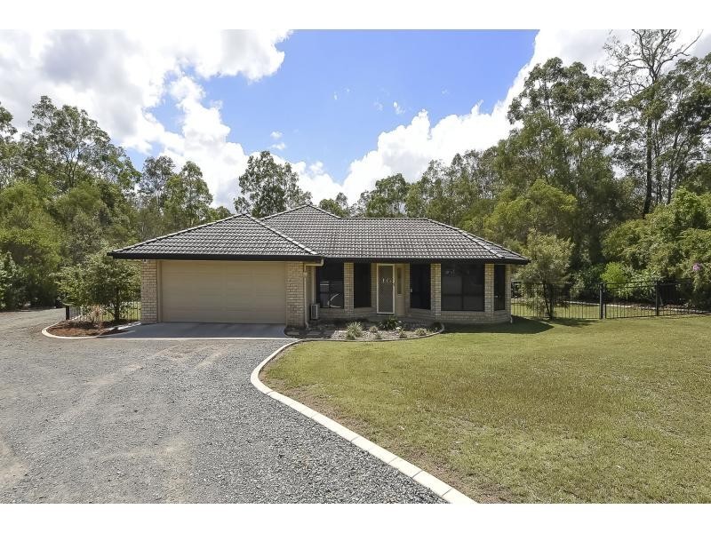 23-25 Blue Heeler Drive, New Beith QLD 4124