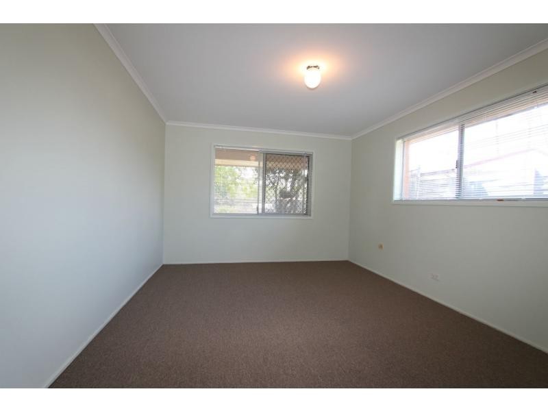 84 Juers Street, Kingston QLD 4114