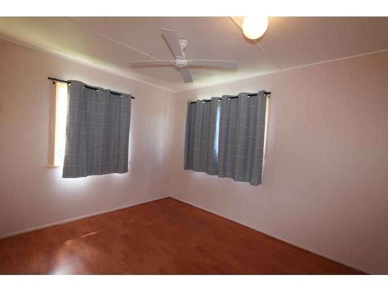 74 North Road, Woodridge QLD 4114