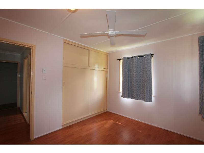 74 North Road, Woodridge QLD 4114