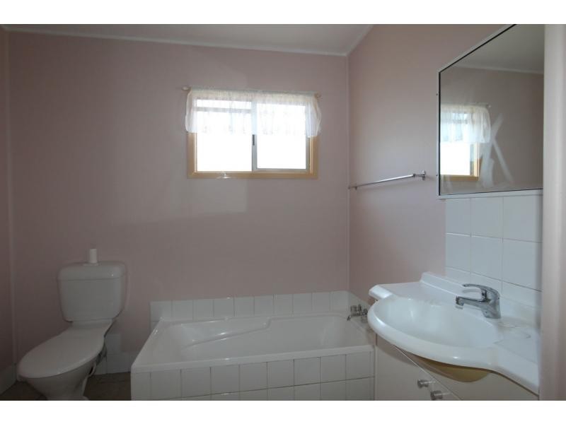 74 North Road, Woodridge QLD 4114