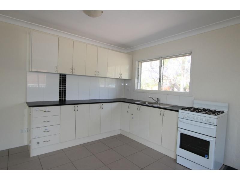 7 Avoca Street, Woodridge QLD 4114