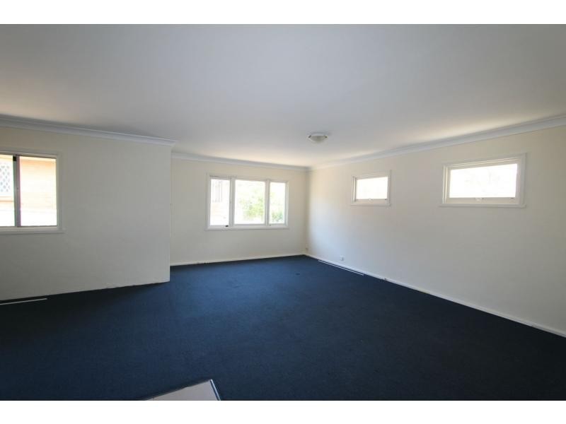 7 Avoca Street, Woodridge QLD 4114
