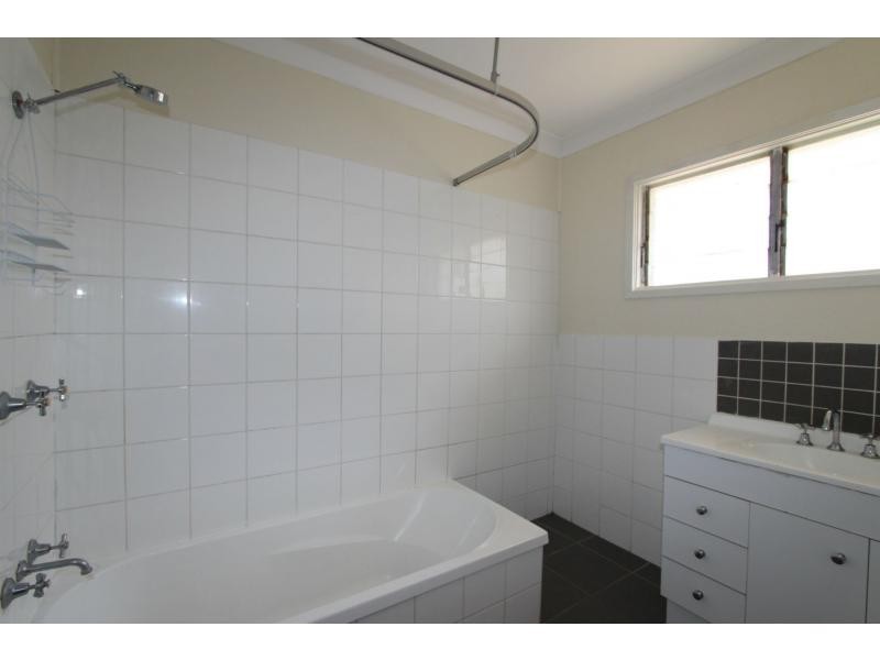 7 Avoca Street, Woodridge QLD 4114