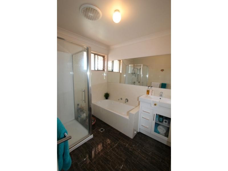 34 Diamantina Street, Hillcrest QLD 4118