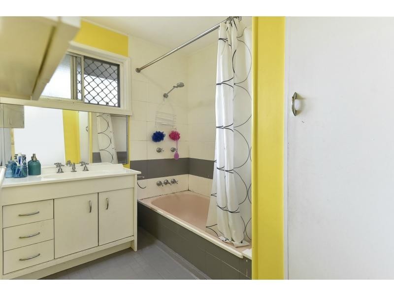 241 Kingston Road, Woodridge QLD 4114