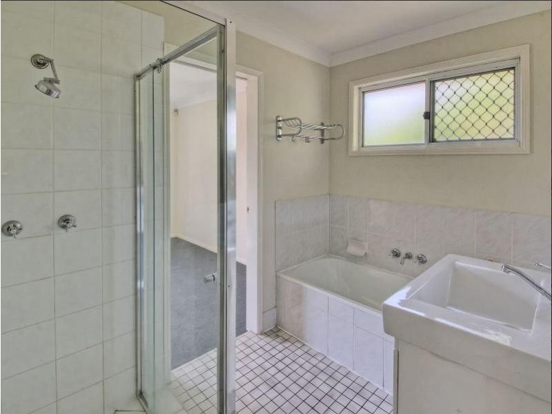 34 Wunburra Street, Waterford West QLD 4133