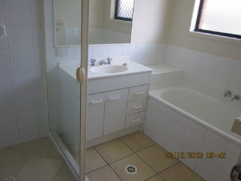 5 Allenby Street, Meadowbrook QLD 4131