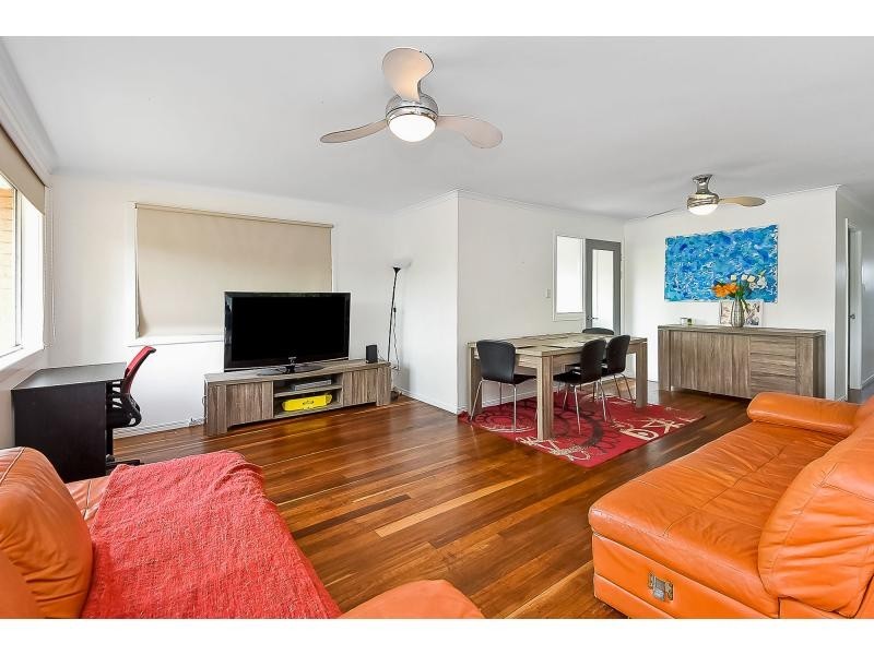 11 Bellis Street, Daisy Hill QLD 4127