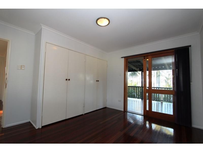 9 Burke Street, Woodridge QLD 4114