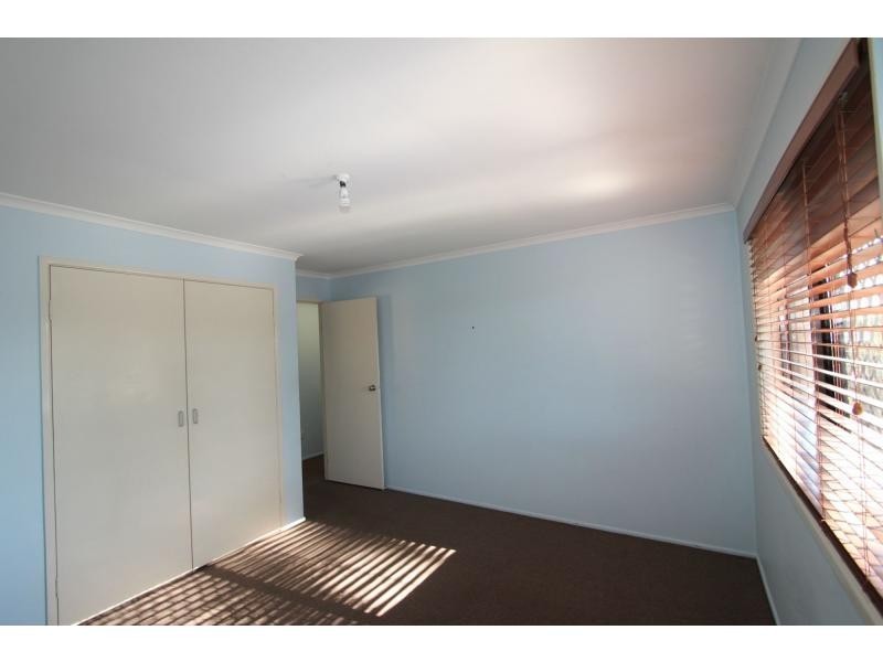 2/9 Cognac Crt, Kingston QLD 4114