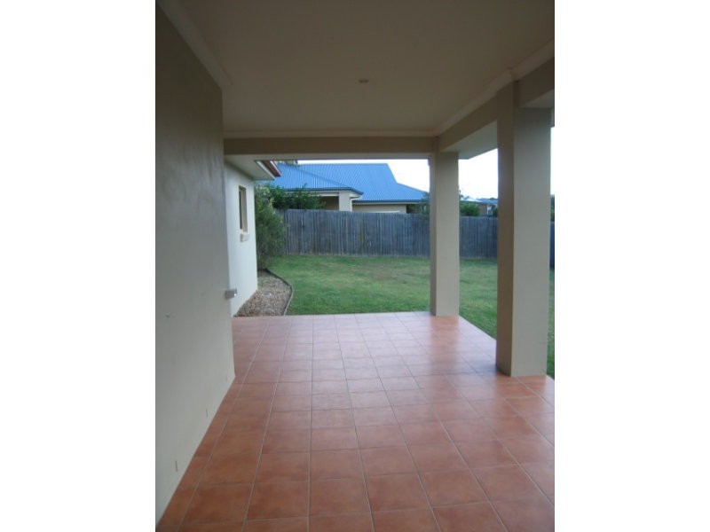 31 Silky Oak Drive, Brookwater QLD 4300