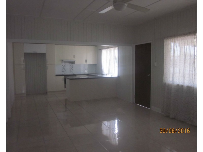 30A Edith Street, Kingston QLD 4114