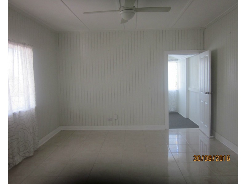 30A Edith Street, Kingston QLD 4114