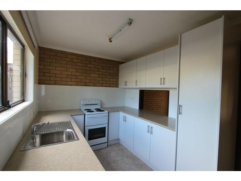 2/26-28 Charles Street, Logan Central QLD 4114