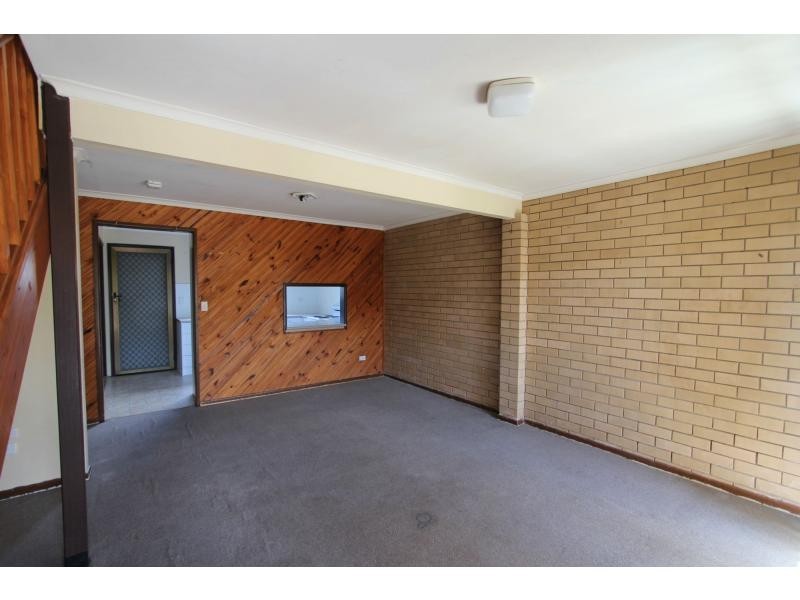 2/26-28 Charles Street, Logan Central QLD 4114