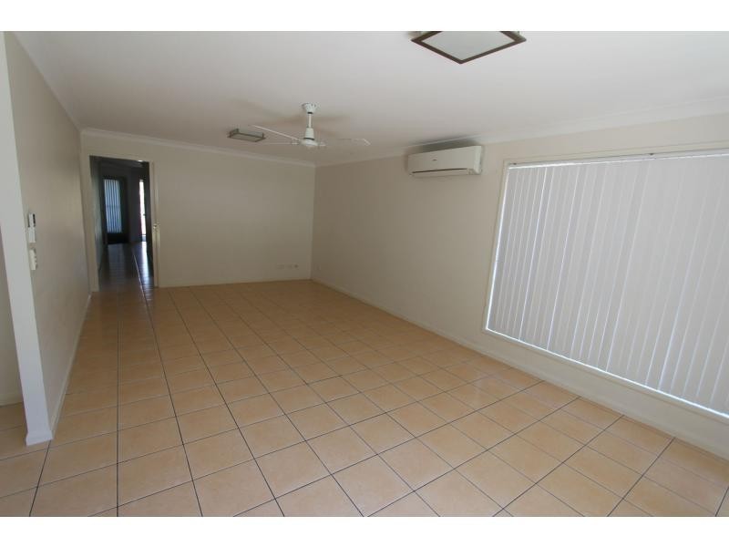 29 Carnarvon Cres, Waterford QLD 4133