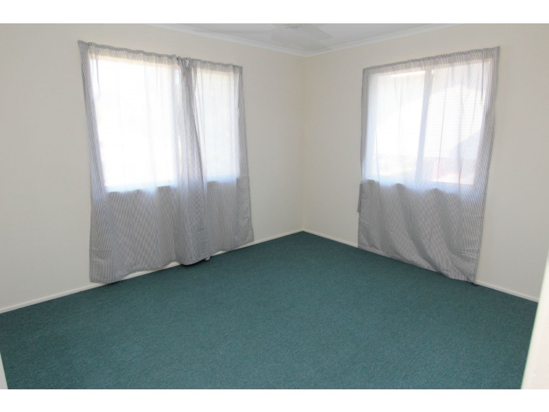 16 Lowanna Street, Slacks Creek QLD 4127